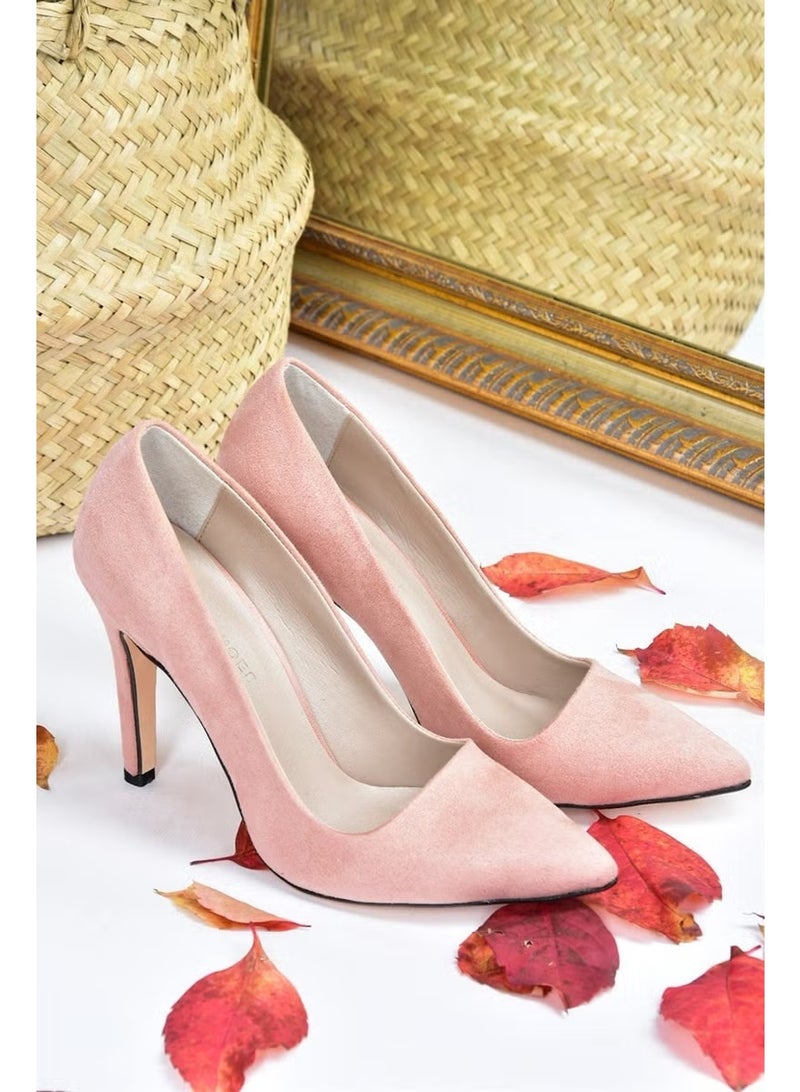 Fox Shoes كعب رفيع من جلد السويد للنساء بلون البودرة L253971502 - Image 1